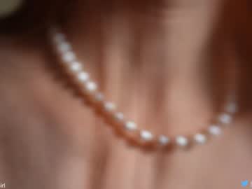 girl
        _blackbee_ cam image #658620