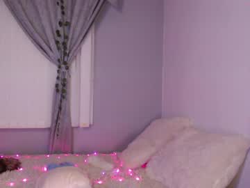 couple
        lucymagical cam image #1228985
