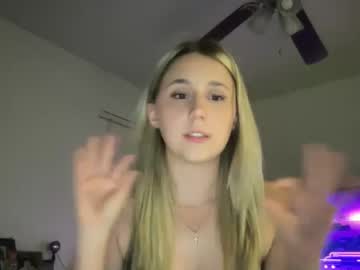 couple
        hotandhornyhannah cam image #3905495