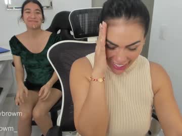 couple
        emillybrowm cam image #4778884