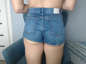 girl
        mallinia cam image #5582805