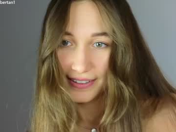 girl
        ambertan1 cam image #6075431
