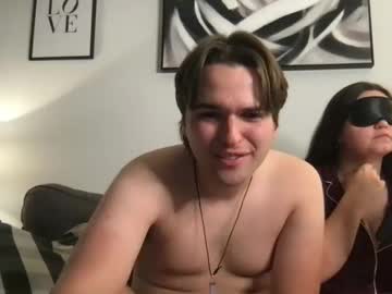 couple
        mattythomas69 cam image #4387909