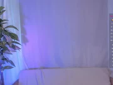 girl
        ritaschneider cam image #1284937