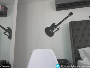 girl
        venezolanacute cam image #1377846