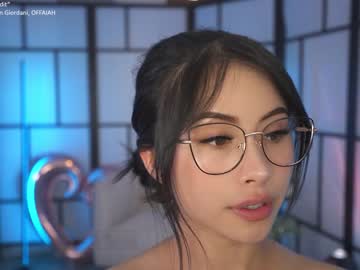 girl
        gigi_ulala cam image #3610962