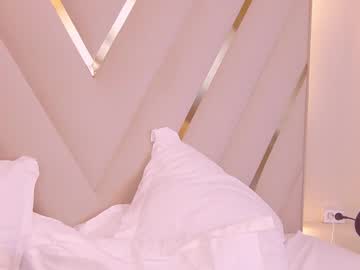 girl
        gwenbanks cam image #6603946