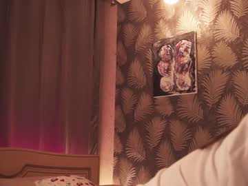 girl
        zarascarlett cam image #3680821