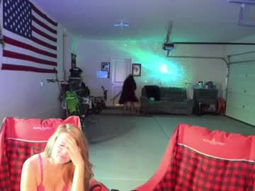 girl
        emberpheonixxx cam image #3396026
