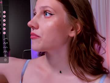 girl
        elastigirll cam image #4988276
