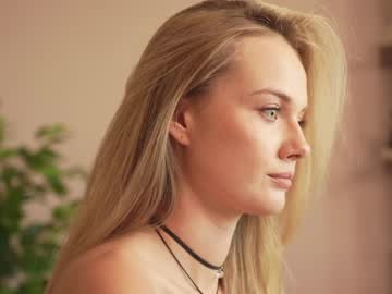 girl
        your_kat cam image #1267302