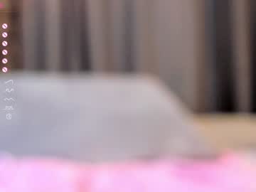 girl
        lolliis cam image #2605140