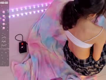 girl
        little_effy18 cam image #350559