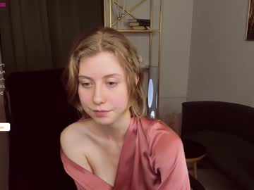girl
        sandywillis cam image #147255