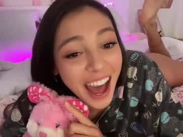 girl Nude Cam Girls Playing Games with keirasworld