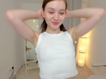 girl
        bless_sheila cam image #637715