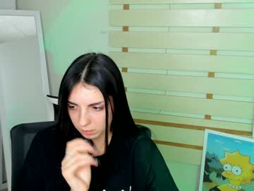 girl
        emilie_shy cam image #4882730