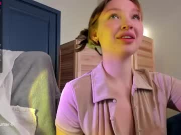girl
        dinablush cam image #1223530