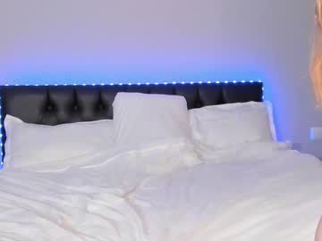 girl
        sandy_phoenix cam image #5811512