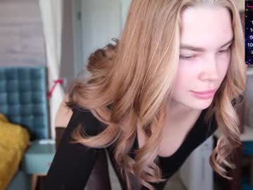 girl
        love_you_to123 cam image #1480963