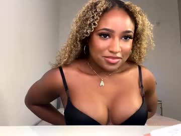 girl
        sky_alexxxis cam image #5019135