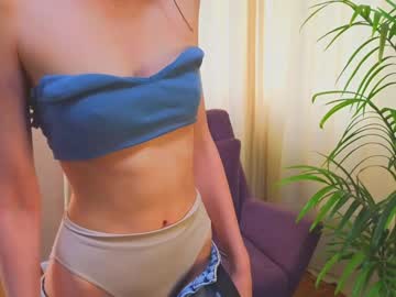 girl
        lucettagibbard cam image #4979040