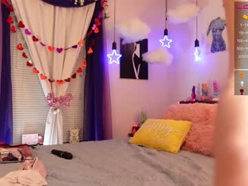 girl
        emmasky69 cam image #644376