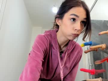 girl
        hotfallingdevil cam image #999713