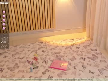 girl
        little_effy18 cam image #1068242