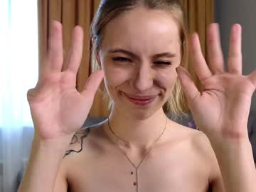 girl
        margareata cam image #4771243