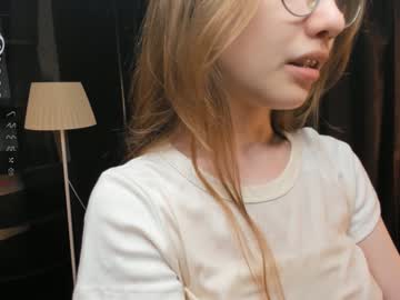 girl
        wiloneburtt cam image #4920252
