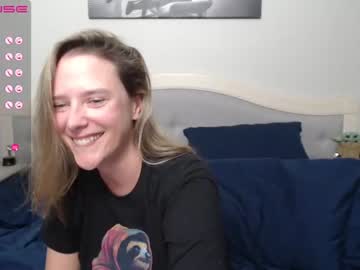 girl
        bluexstacey cam image #1862185