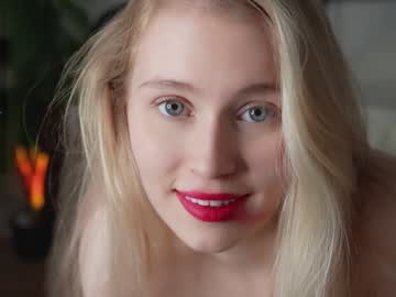 girl
        sonyaericsson cam image #4090653