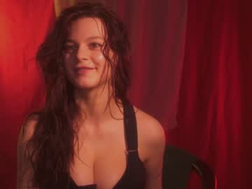 girl
        lorienn cam image #3906131