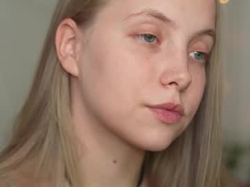 girl
        appr0ved cam image #6231260