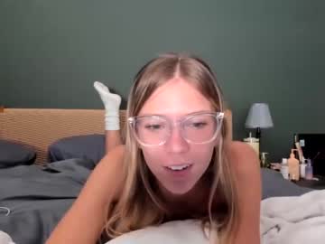 girl
        oliviahansleyy cam image #4186036