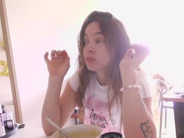 girl
        kendalltyler cam image #6325150