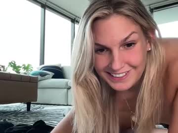 girl
        graciemae_baexx cam image #6555335