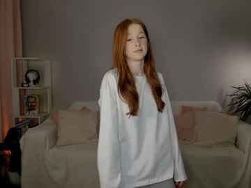 girl
        leahsthetics cam image #5373297