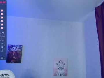 girl
        amelialuck cam image #1234470