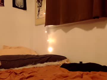 girl
        bambidear420 cam image #2068783