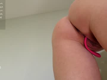 girl
        ronny_ponny cam image #758436