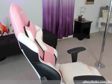 girl
        foxy_gamer cam image #2930548
