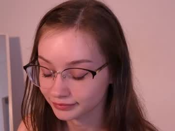 girl
        bless_sheila cam image #4925794