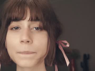 girl
        meghanash cam image #4017859