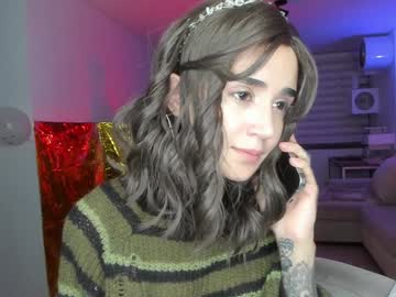 girl
        lonelly_lolly98 cam image #5845561