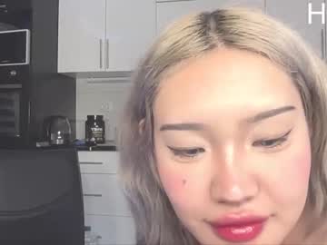 girl
        cyberboba cam image #1608102