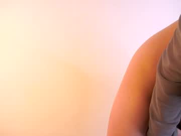 girl
        sienna_mooore cam image #4649922