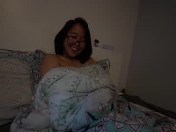 girl
        naughtynerdygirl cam image #310952