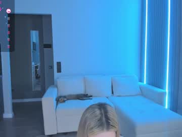 girl
        jou_gun cam image #5205465
